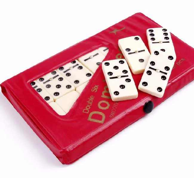 DOMINO 