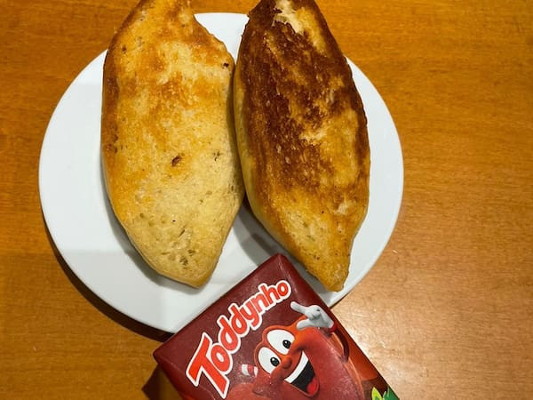 PÃO NA CHAPA COM TODDYNHO