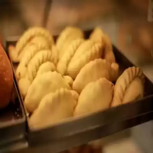 Saltenha assada M 