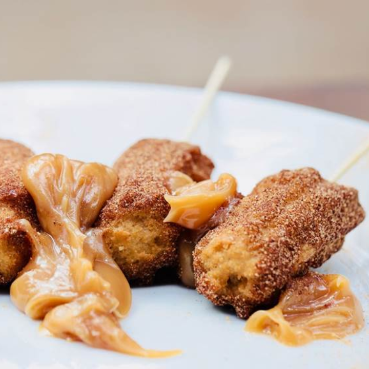 CHURROS NO ESPETO