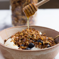 GRANOLA COM MEL