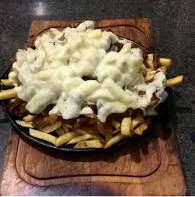 PICANHA COM QUEIJO E FRITAS