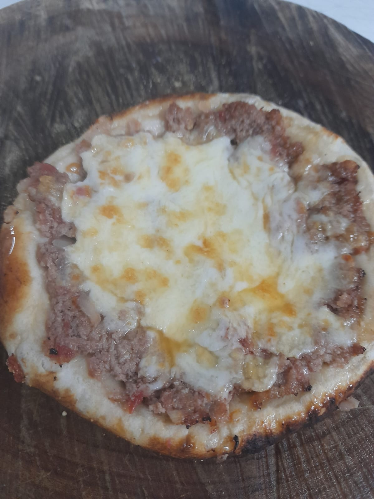 Carne com queijo