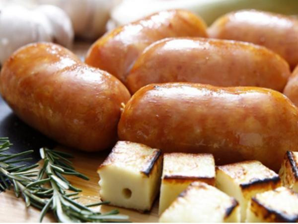 LINGUIÇA DE FRANGO COM QUEIJO