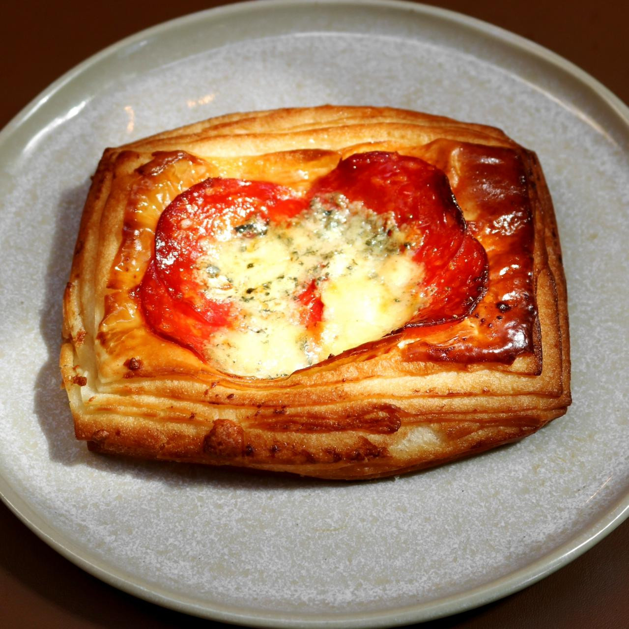 DANISH PEPPERONI E GORGONZOLA