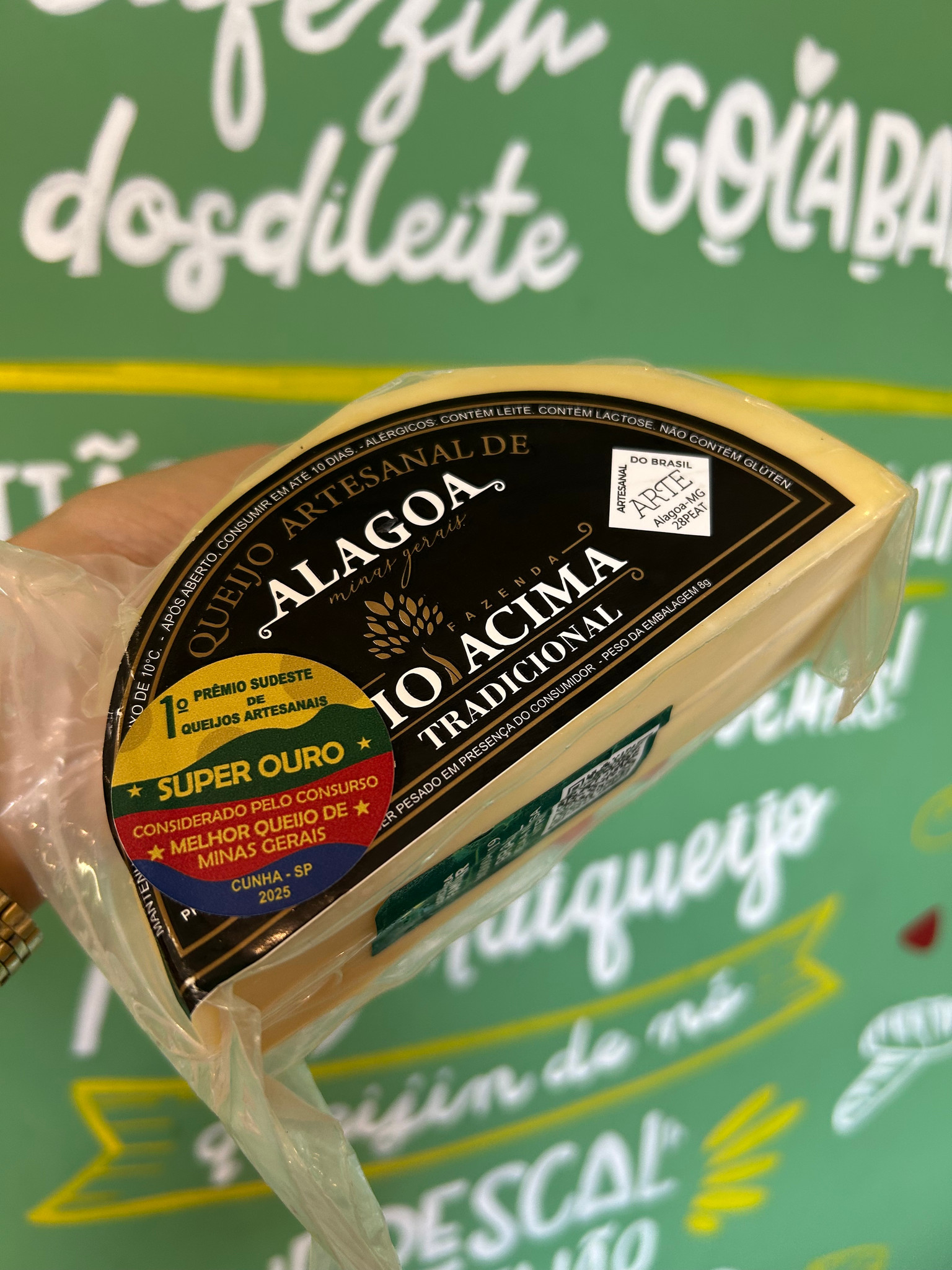 Queijo Artesanal de Alagoa Super Ouro - 600g 