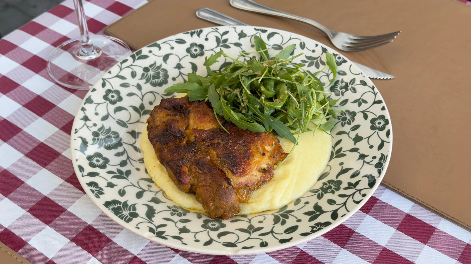FRANGO ASSADO COM POLENTA