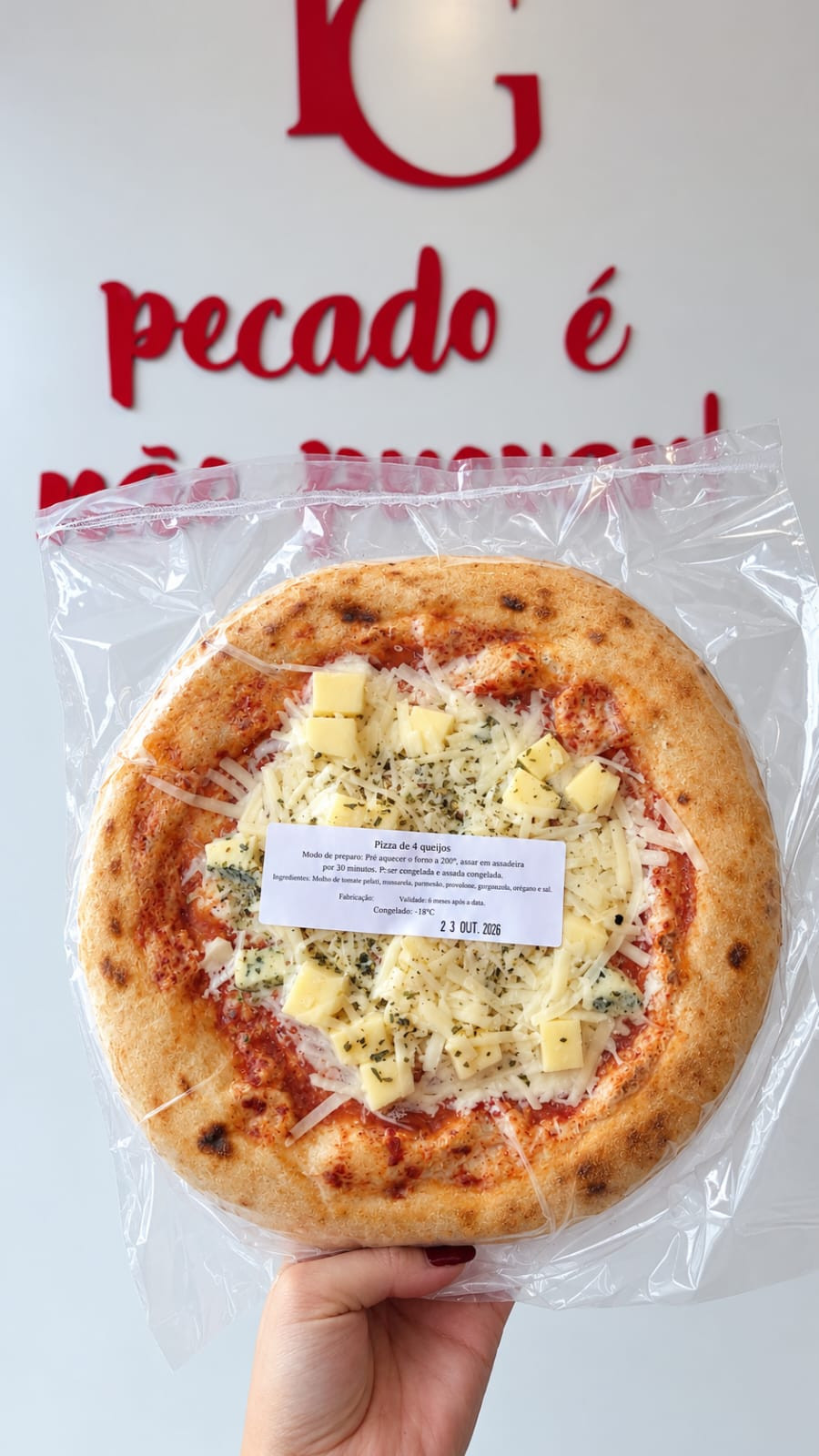 PIZZA  DE 4 QUEIJOS