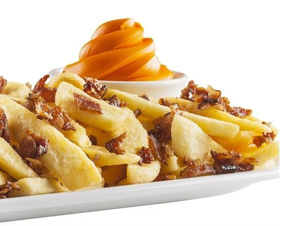 Batata frita com cheddar e bacon