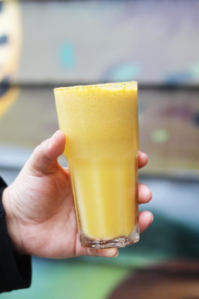 SUCO ABACAXI COM HORTELA