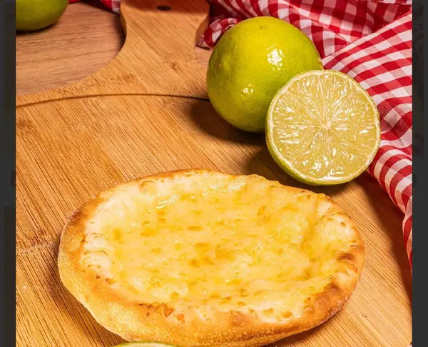 Esfiha de Queijo Muçarela