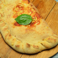 CALZONE DE FRANGO COM CREAM CHEESE