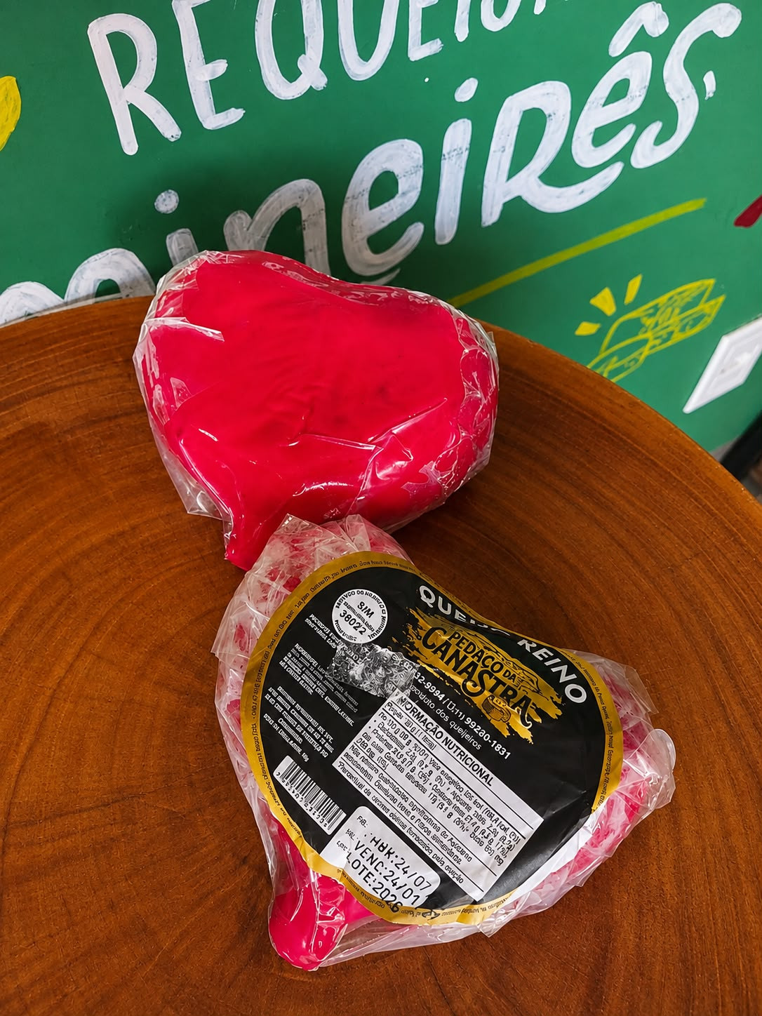 Queijo Reino em formato de coracao - 450g