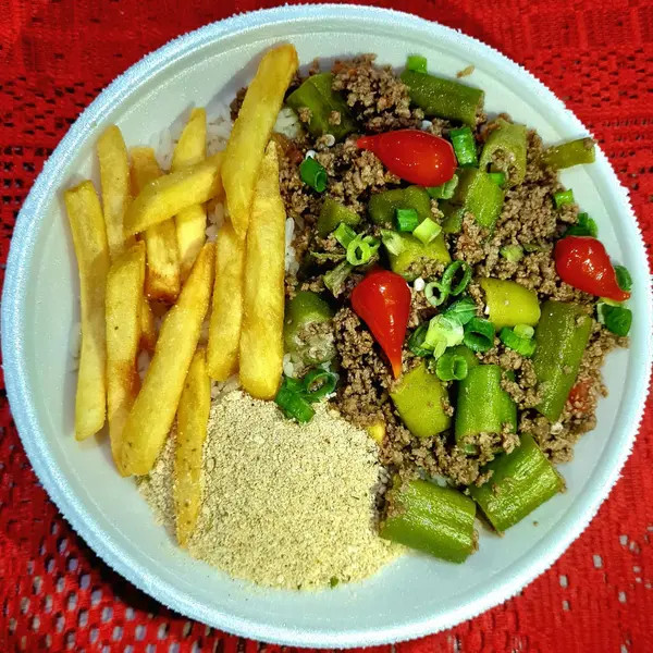 Carne Moída com Legumes