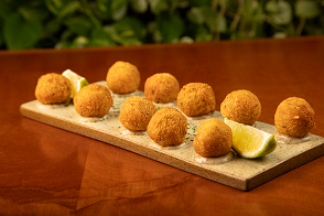 BOLINHO DE BACALHAU