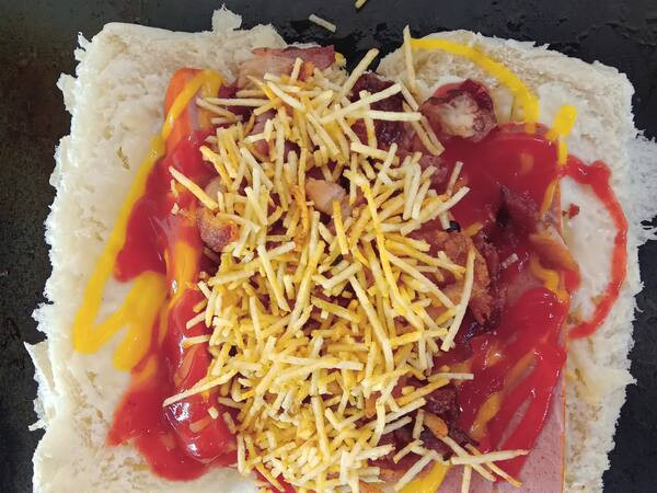 Hot dog de frango no pão