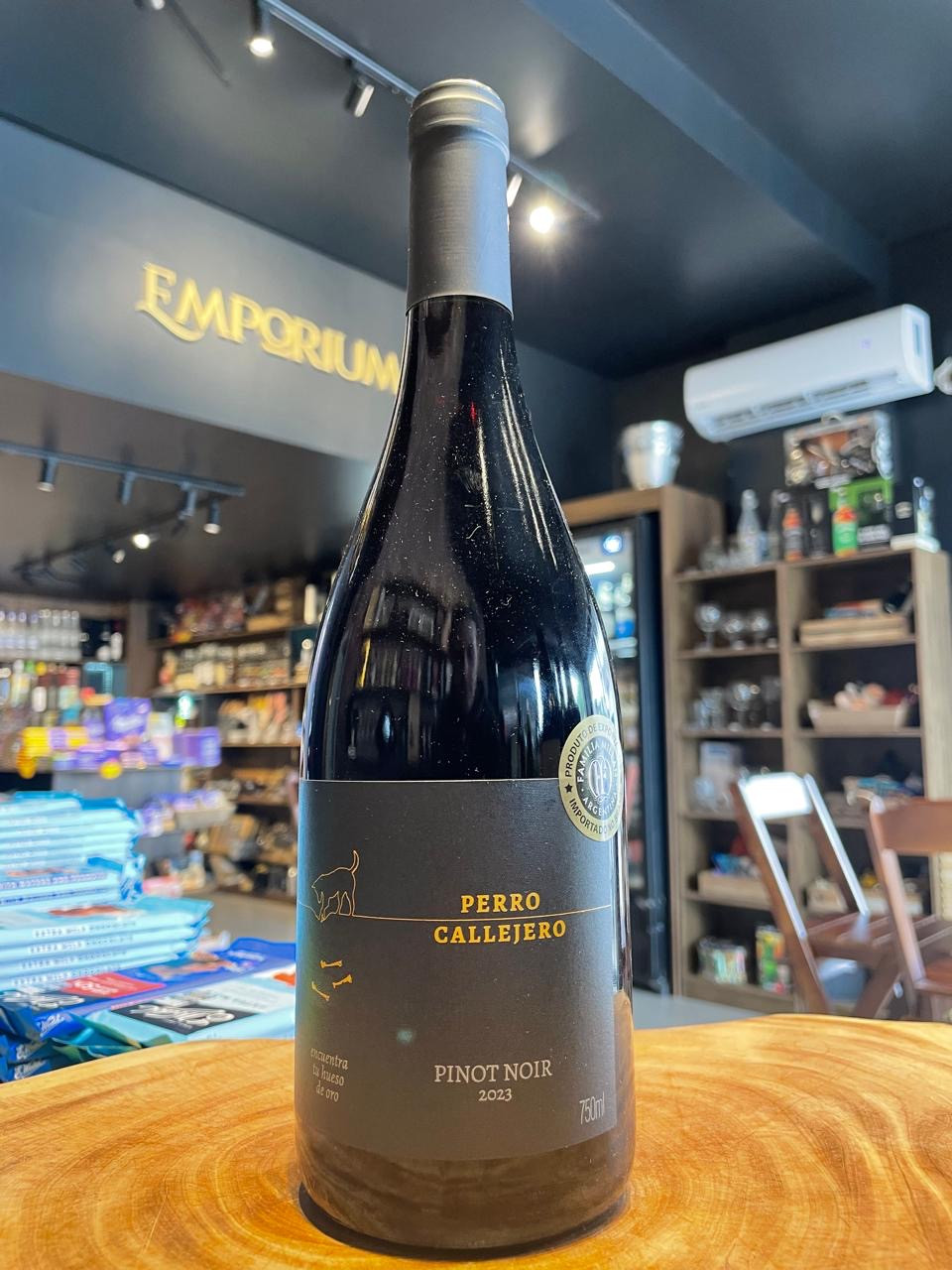 Perro Callejero Pinot Noir