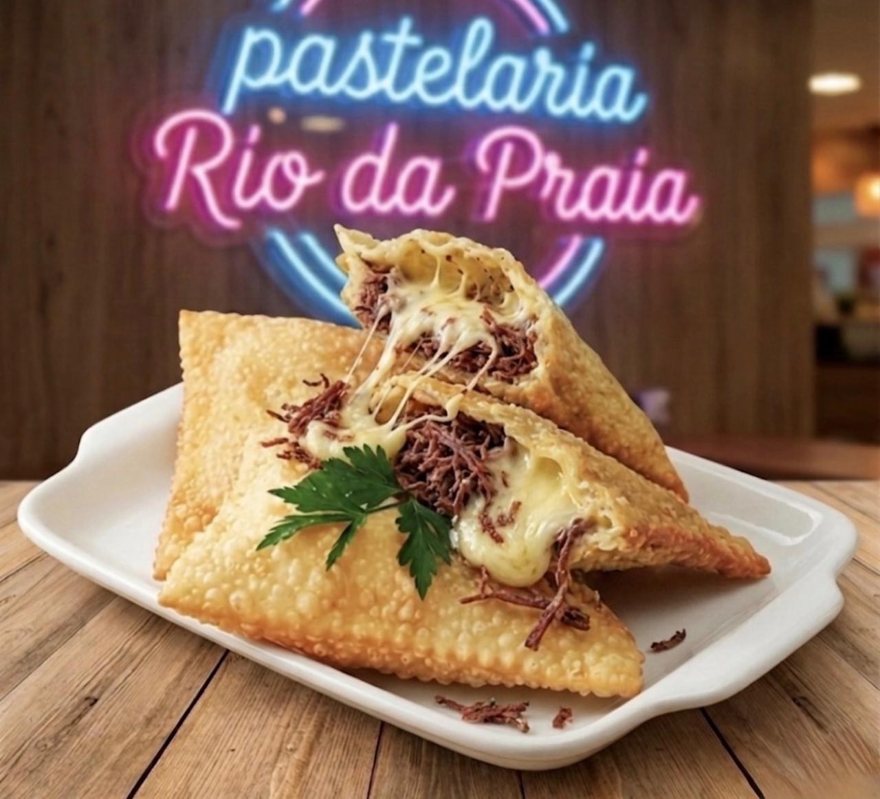 Pastel de Carne Seca com Queijo