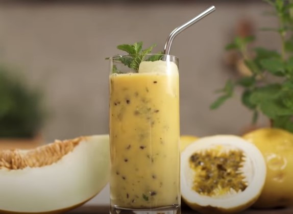 Suco de maracujá com leite