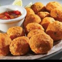 Bolinho de Bacalhau (10 Unidades).
