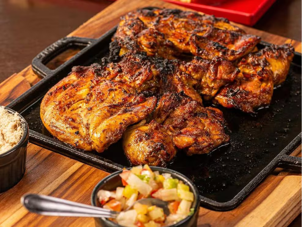 FRANGO DE LEITE DESOSSADO ( CARRO CHEFE DO TIRINETE )