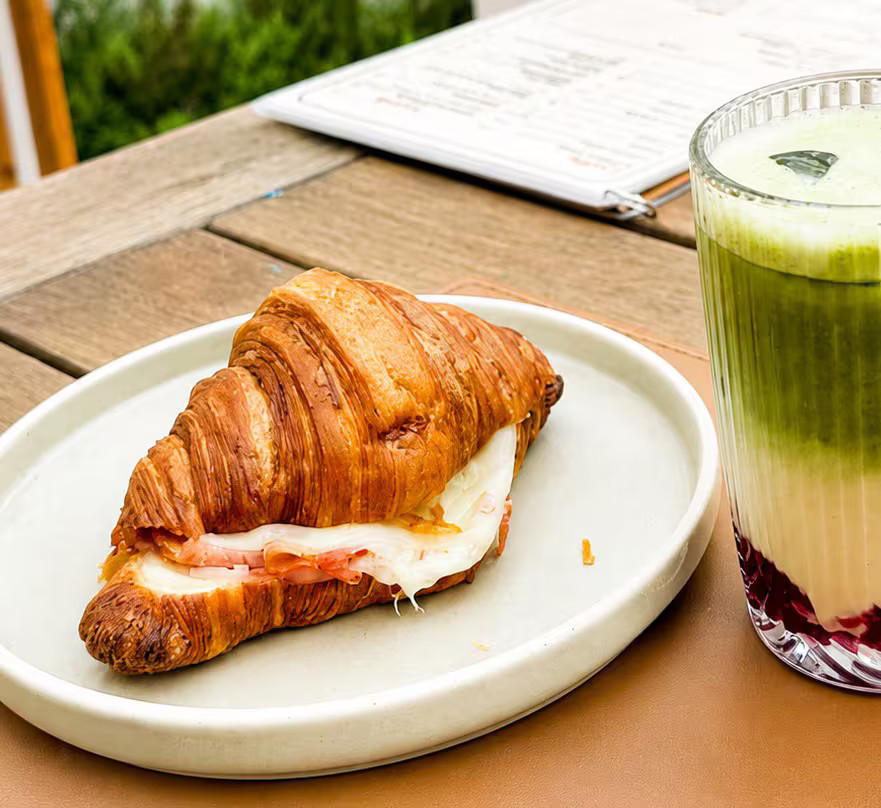 CROISSANT PRESUNTO E QUEIJO