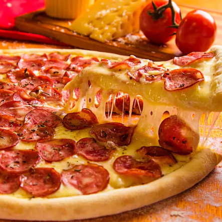 Pizza Média