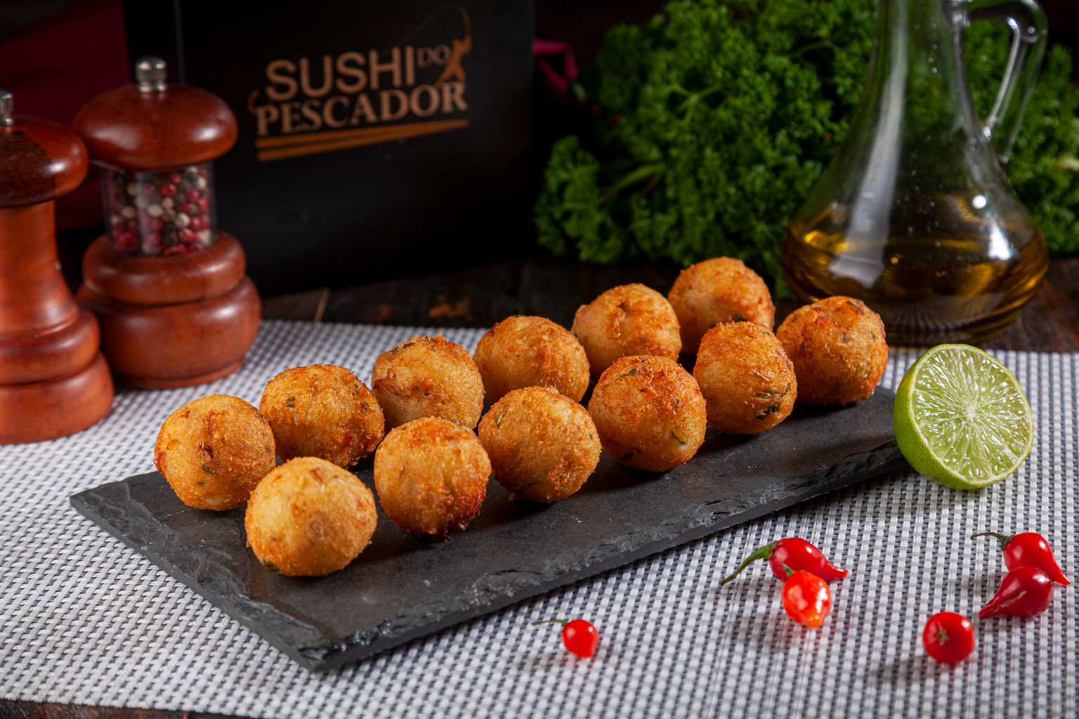 BOLINHO DE BACALHAU 