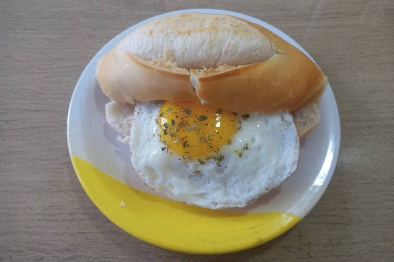 Pão com 2 ovos 