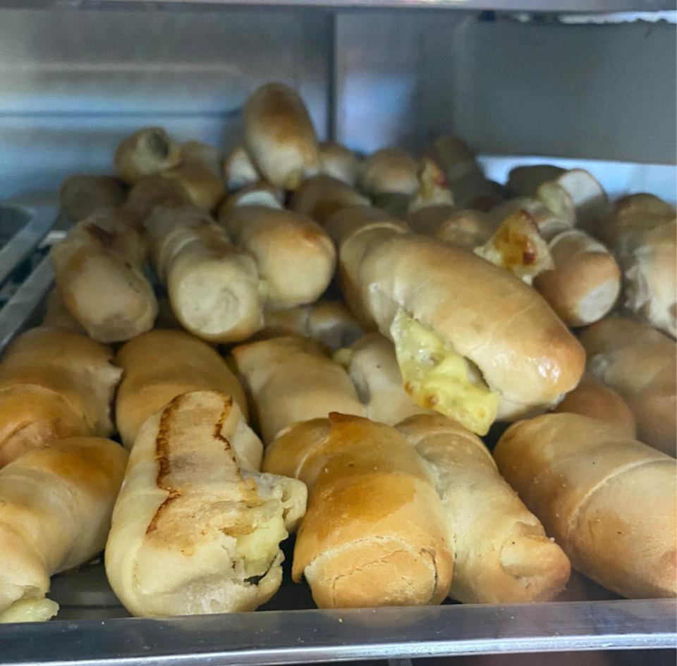 ENROLADINHO DE QUEIJO 