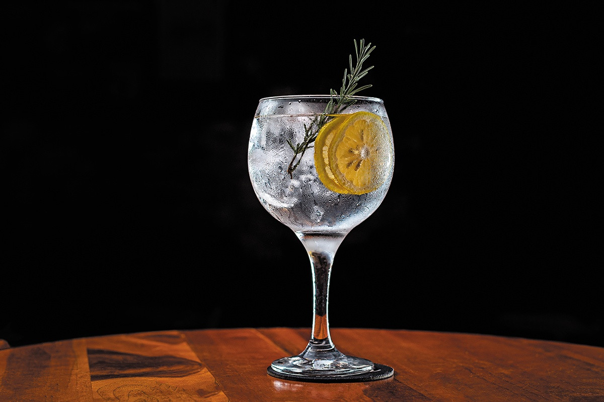 GIN TONICA