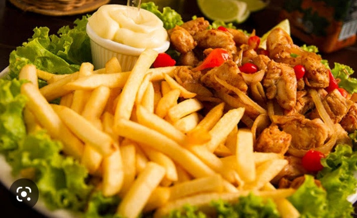 File De Frango Com Fritas