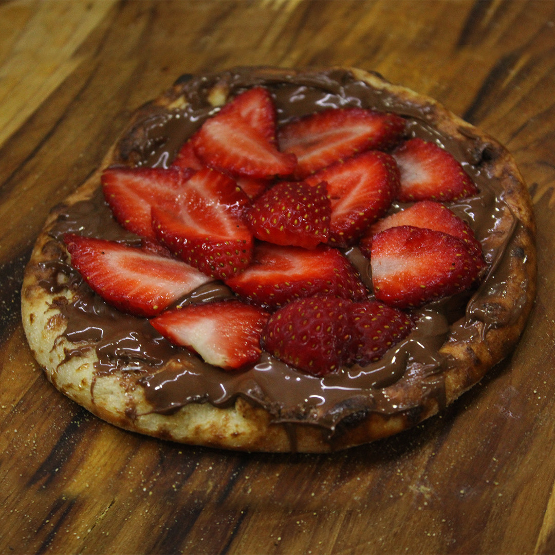 ESFIHA NUTELLA C/ MORANGO