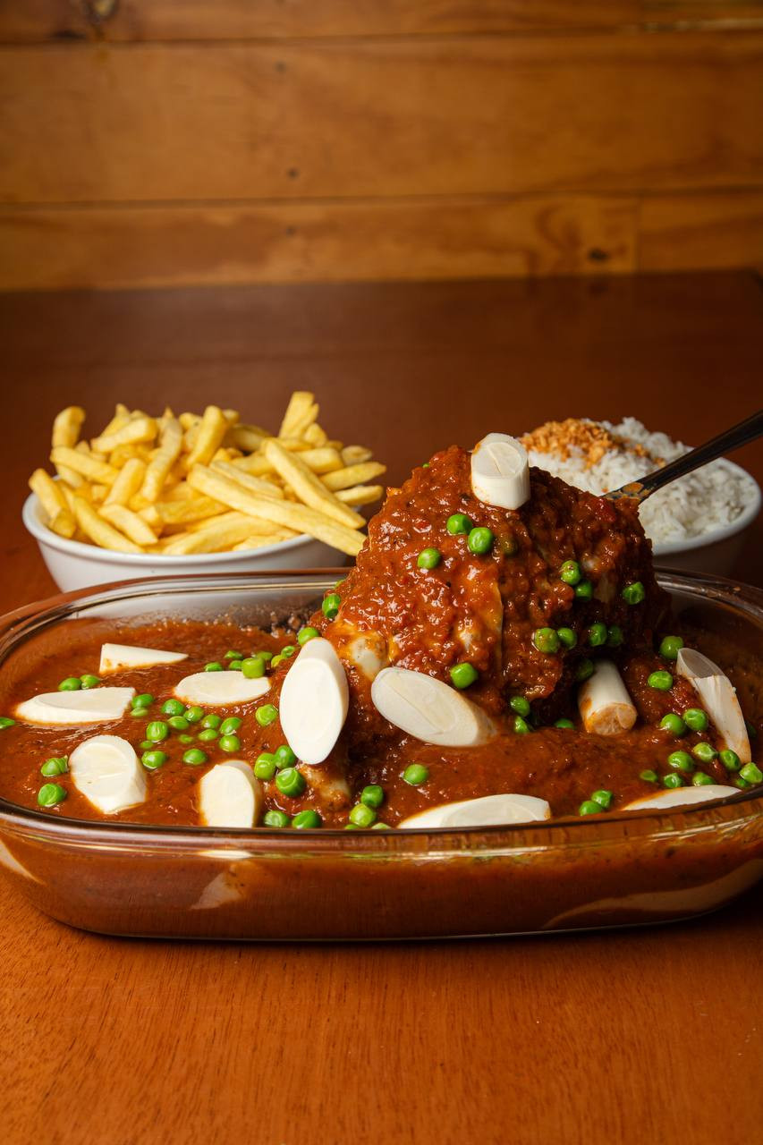Parmegiana de Frango Completa Inteira