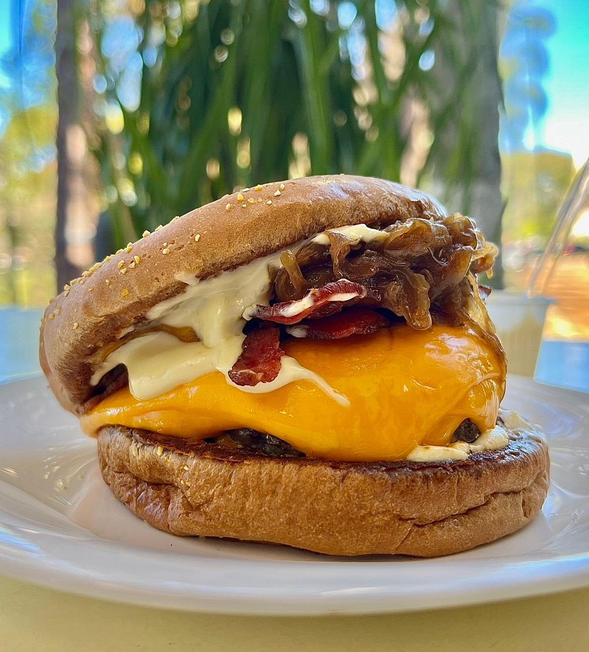 LADY PINK BURGER