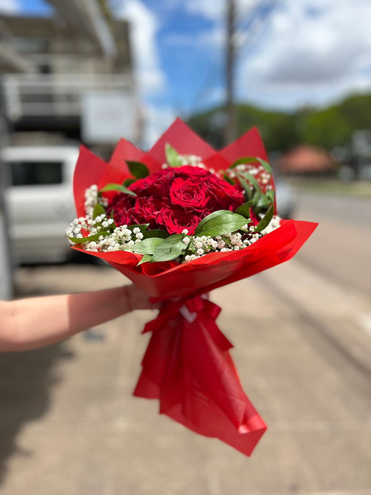 BUQUÊ DE 18 ROSAS VERMELHAS IMPORTADAS