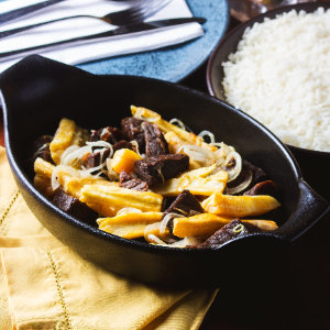 CARNE DE SOL COM MACAXEIRA