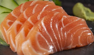 SASHIMI SALMÃO (4UN)
