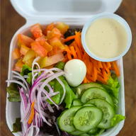 SALADA C/ MOLHO BARBECUE.