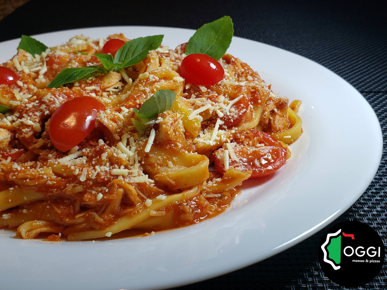 Massa Talharim all Ragu Di Pollo