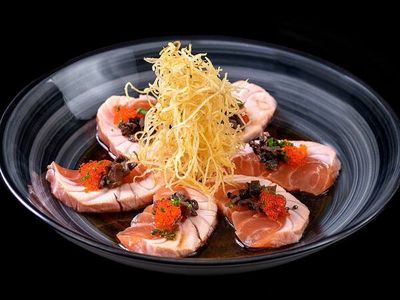 Novo! Sashimi Salmão Crispy (8un)