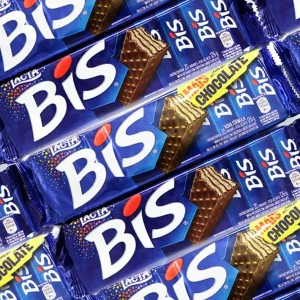 BIS CHOCOLATE LACTA CARTELA 16UNID