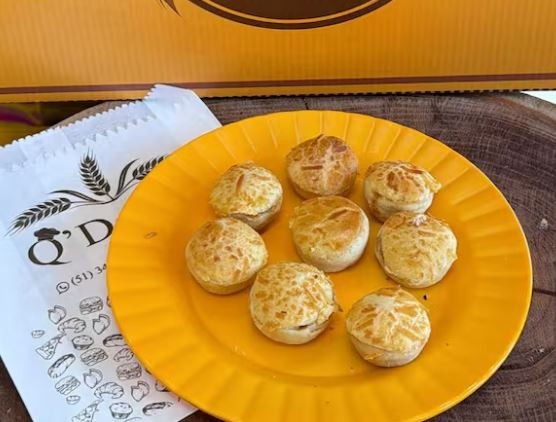 Mini Empada de Queijo e Orégano 50 UN