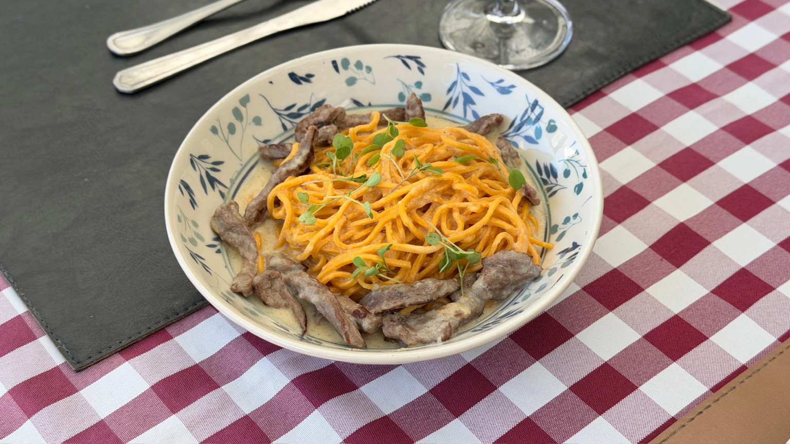 SPAGUETTINI AO MOLHO DE 4 QUEIJOS COM ISC