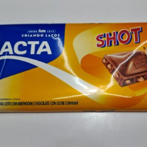 CHOCOLATE LACTA  AO LEITE SHOT 80G