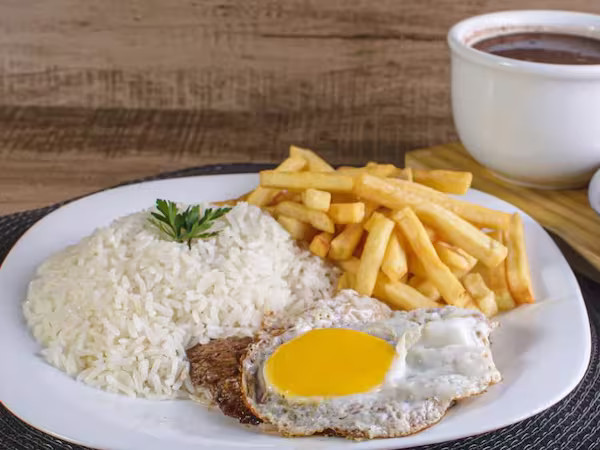 A la minuta pequena de carne