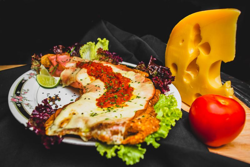 Bife de carne milanesa