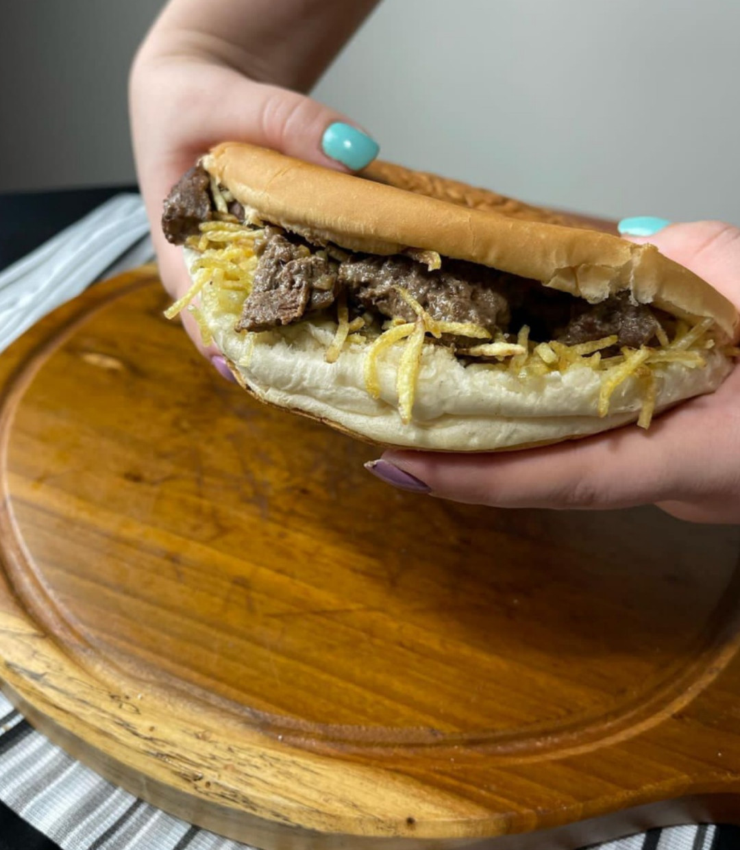 X - STROGONOFF DE CARNE + BACON 
