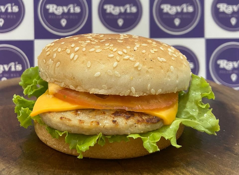 02 Ravi's Frango
