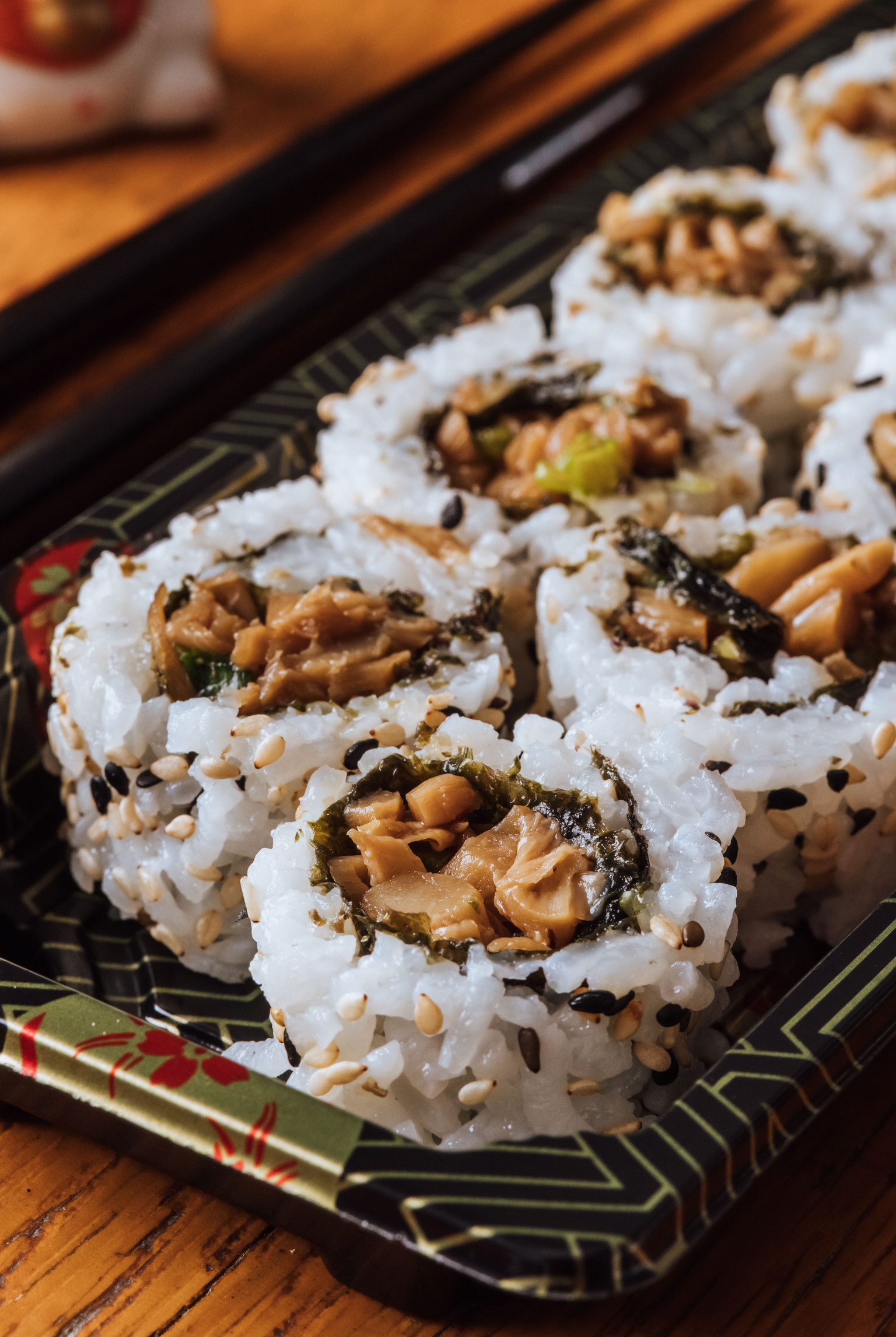 URAMAKI SHIMEJI